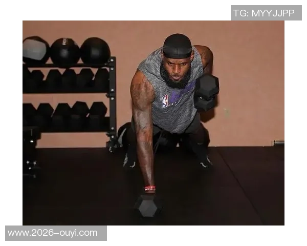 詹姆斯分享信仰力量：勇敢前行因神与你同在的鼓励