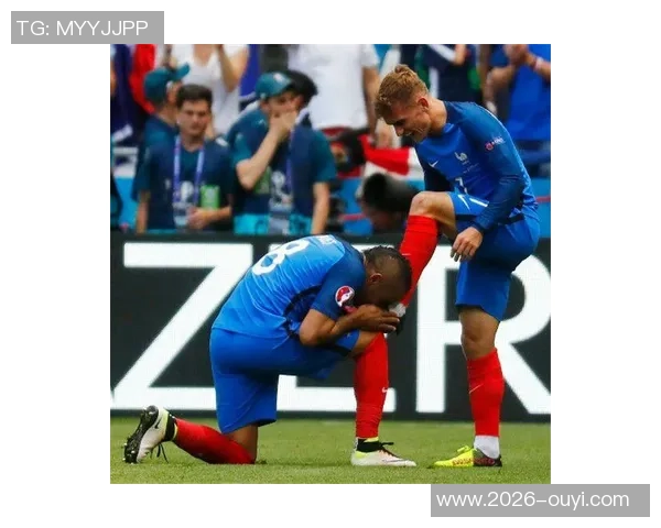 罗滕评论舍瓦利耶险遭重伤裁判在关键判罚中显得无所适从