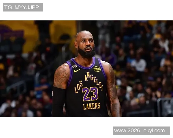 詹姆斯琼斯谈詹姆斯对卓越的执着与表现的惊喜之情