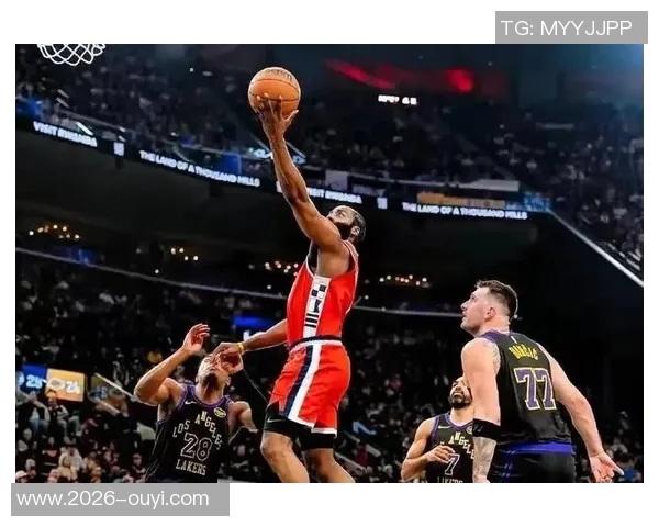 哈登回忆小范甘迪的疯狂举动:更衣柜里的小纸条惊喜不断 哈登回忆小范甘迪的疯狂举动:更衣柜里的小纸条惊喜不断